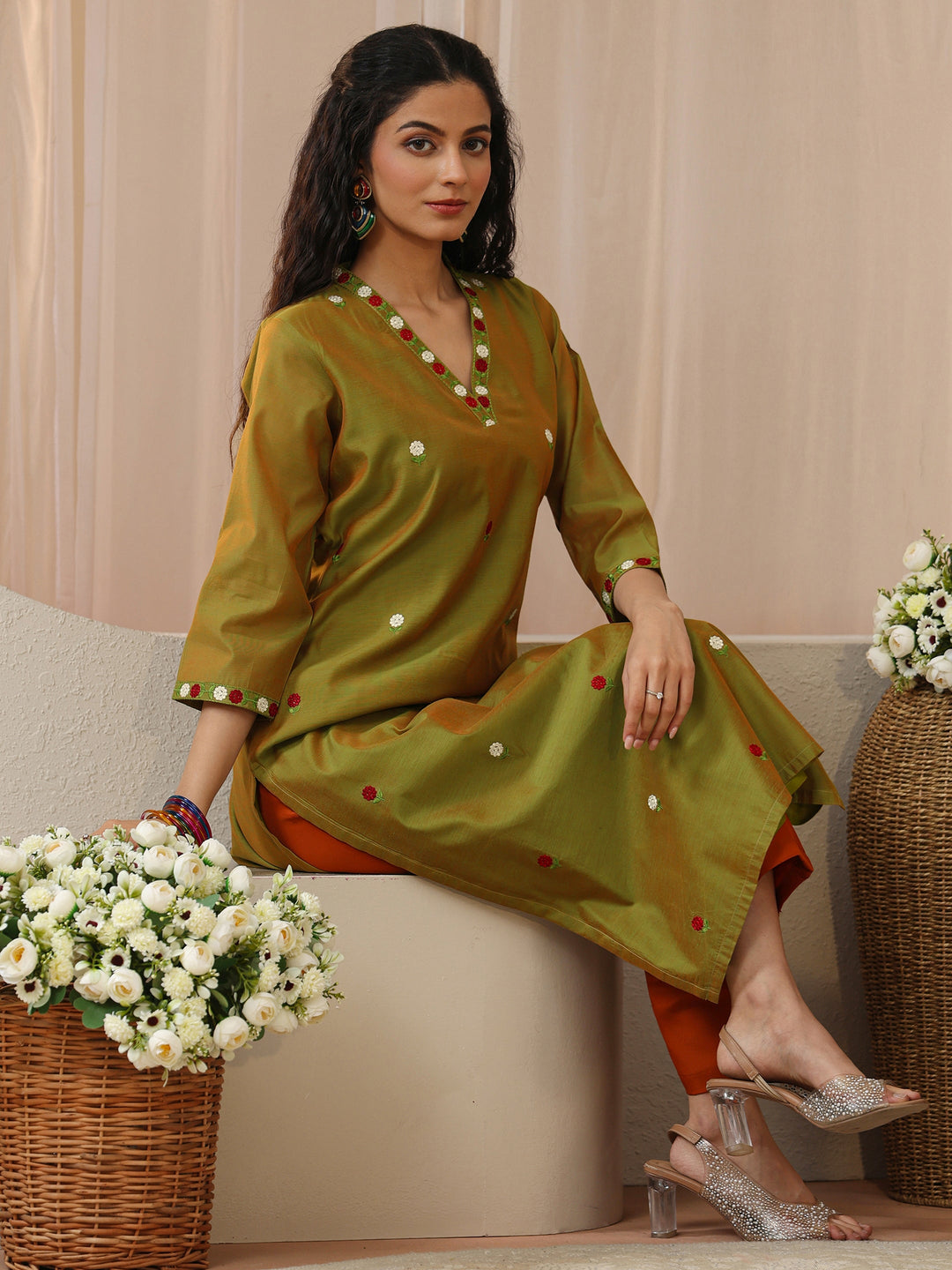 Green Floral Embroidered Chanderi Silk Straight Kurta