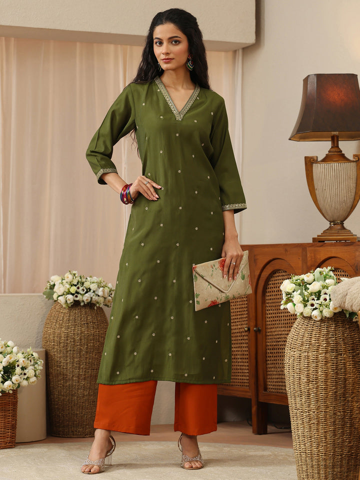 Leaf Green Embroidered Silk Blend Straight Kurta