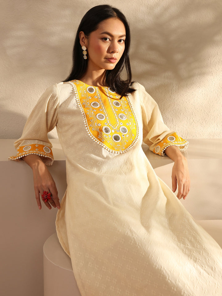 Off White Embroidered Cotton Straight Kurta