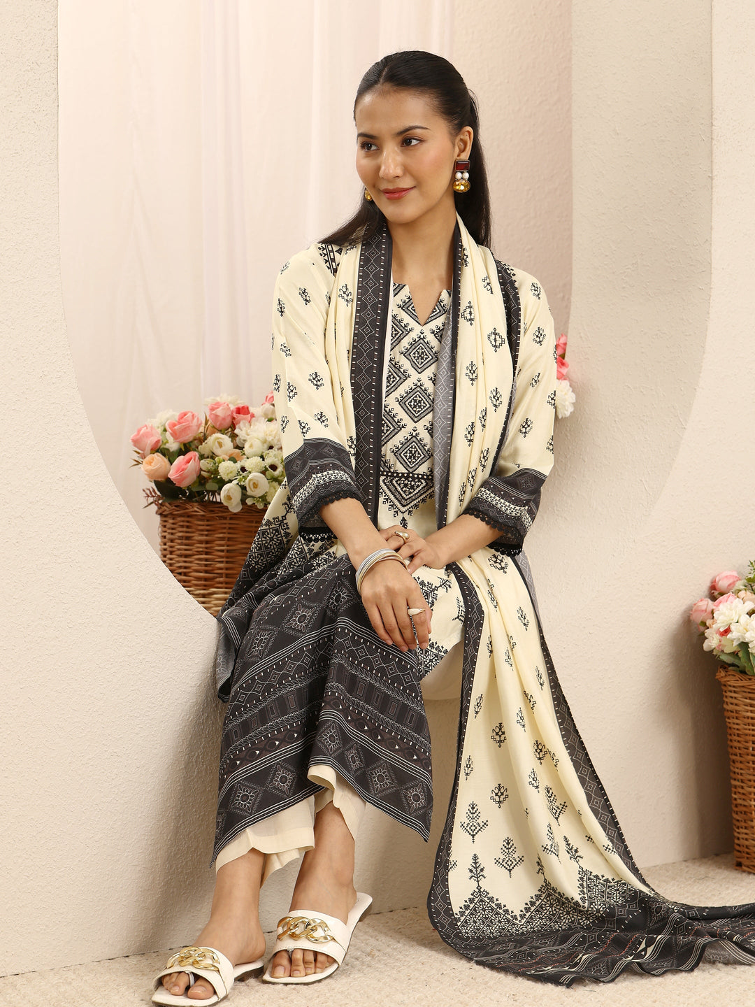 Off White Ethnic Printed Muslin Straight Suit Set With Dupatta