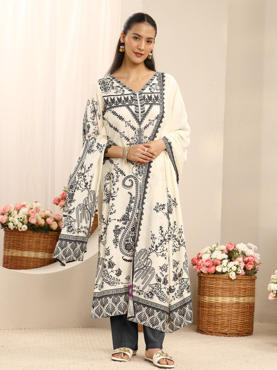 Off White Ethnic Printed Muslin Straight Suit Set With Dupatta
