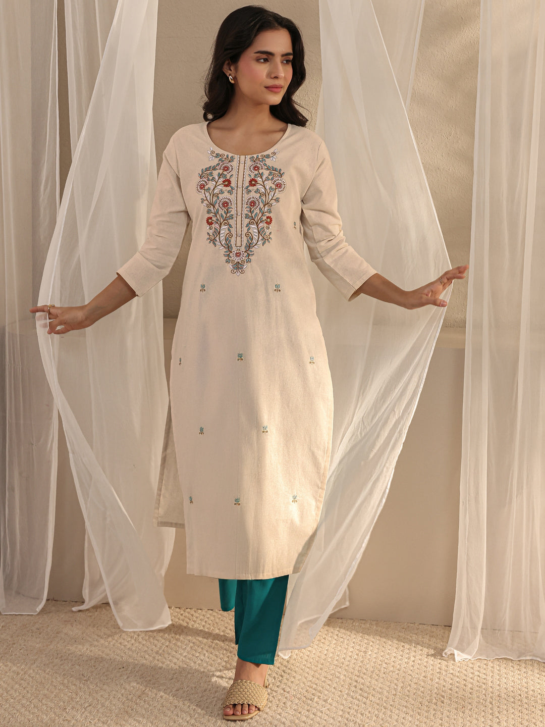 Off White Floral Embroidered Cotton Blend Straight Kurta