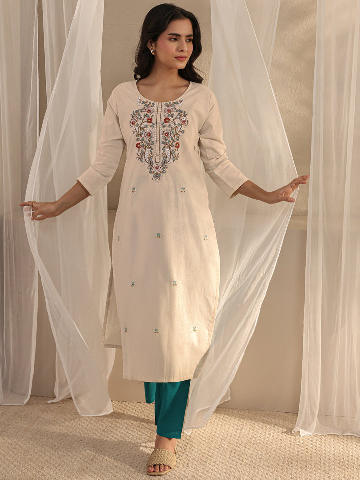 Off White Floral Embroidered Cotton Blend Straight Kurta