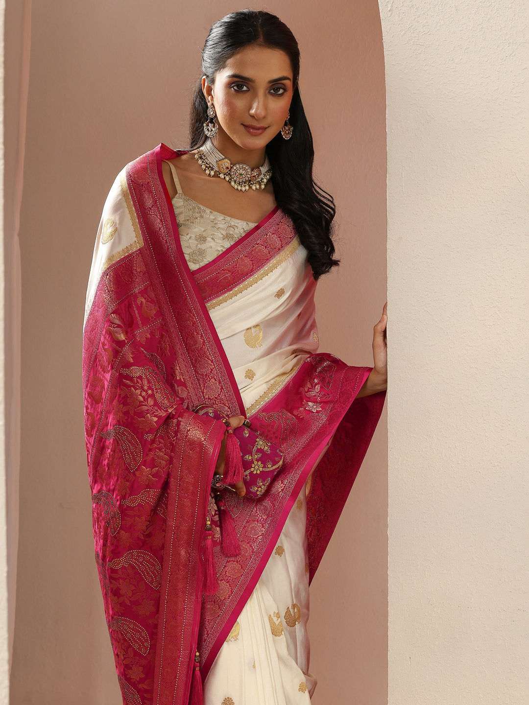 Off White Woven Design Silk Blend Sarees With Unstitched Blouse Piece