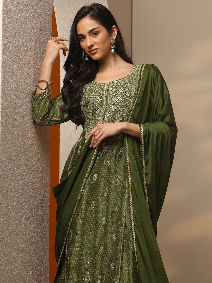 Olive Embroidered Silk Blend Straight Suit Set With Dupatta