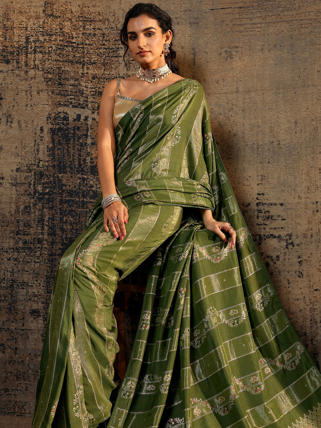Olive Woven Design Silk Blend Saree With Unstitched Blouse Piece