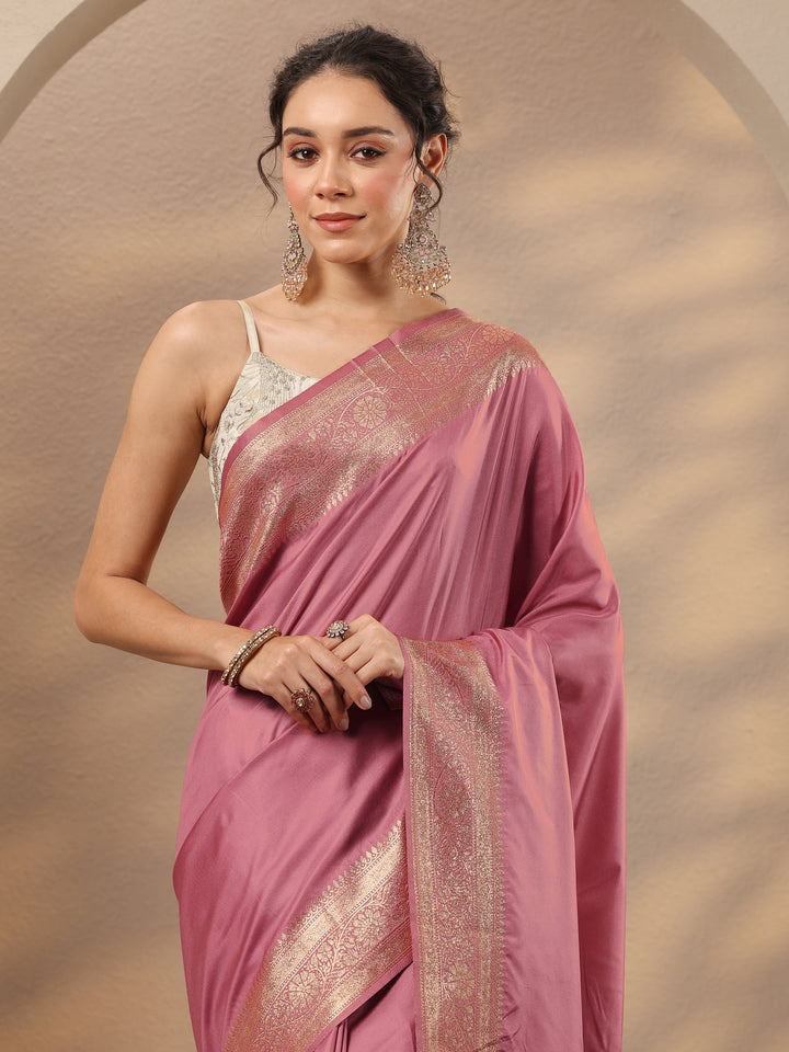 Peach Solid Silk Blend Saree With Unstitched Blouse Piece