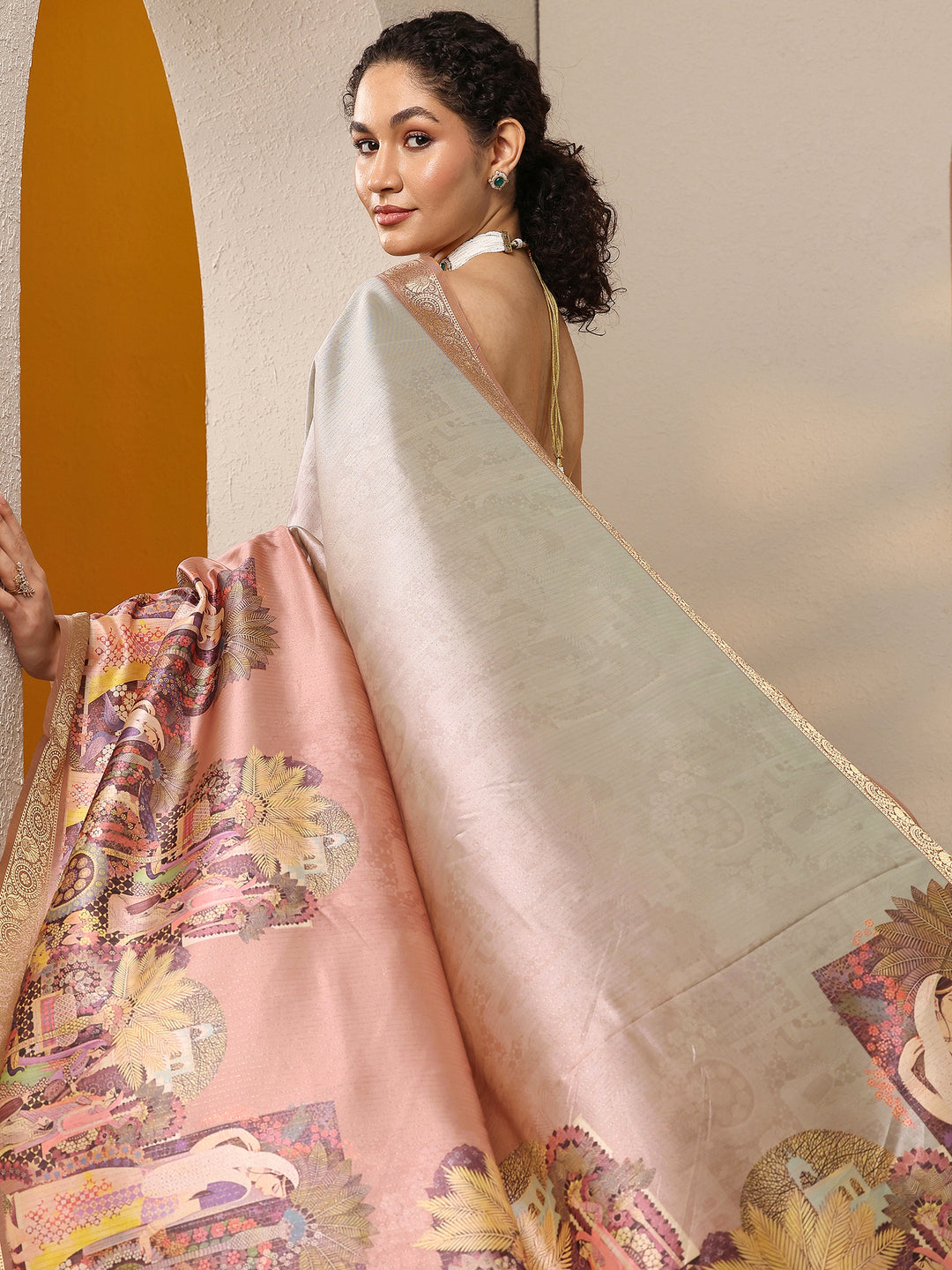Peach Tribal Printed Silk Blend Saree With Unstitched Blouse Piece