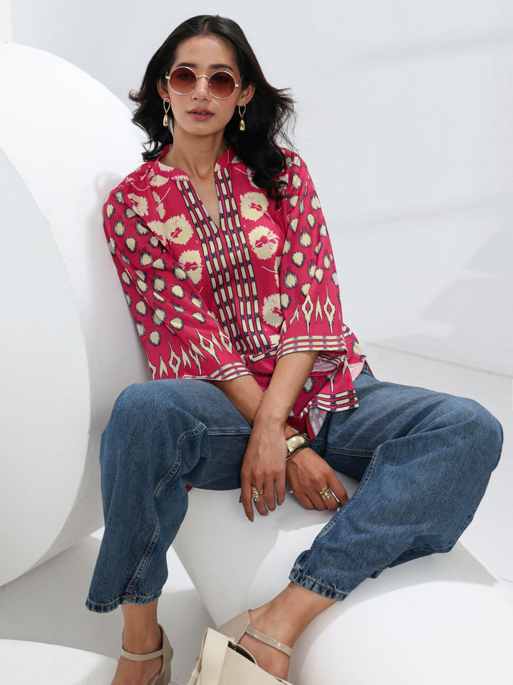 Pink Abstract Printed Cotton Blend Straight Short Kurti