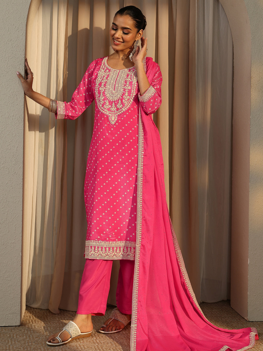 Pink Bandhani Printed Chinon Straight Suit Set With Dupatta