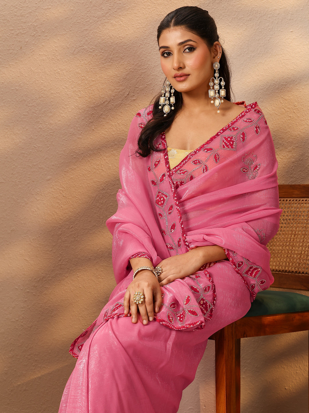 Pink Embellished Silk Blend Saree With Unstitched Blouse Piece
