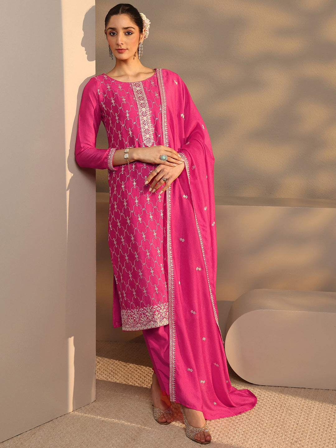 Pink Embroidered Silk Blend Straight Suit Set With Dupatta