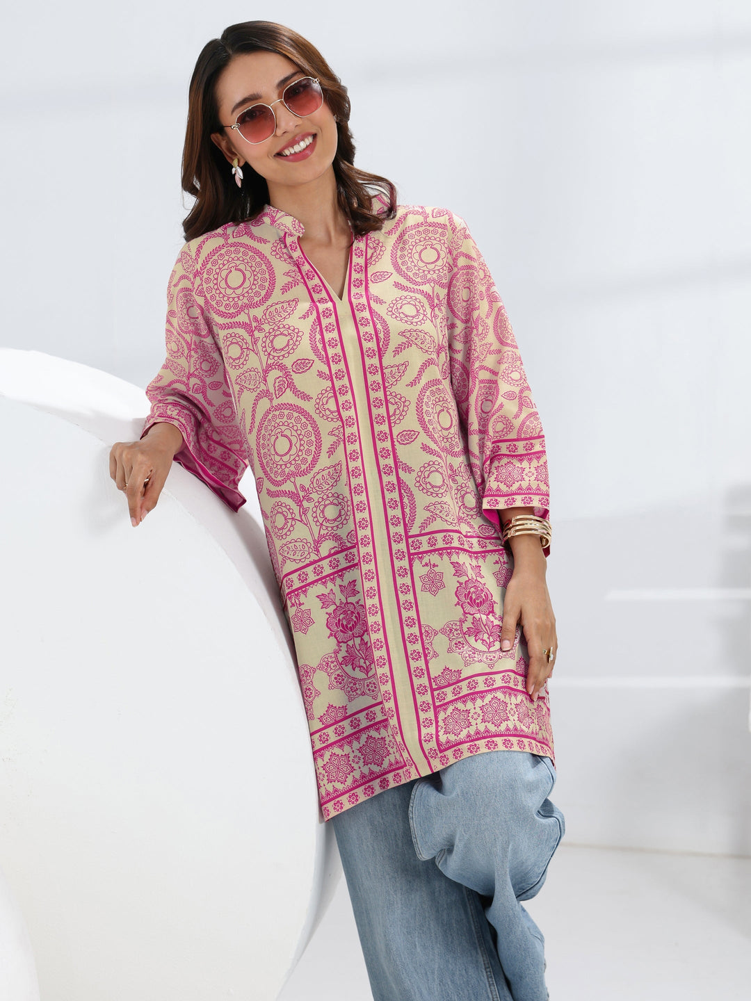 Pink Ethnic Motif Printed Cotton Blend Straight Short Kurti