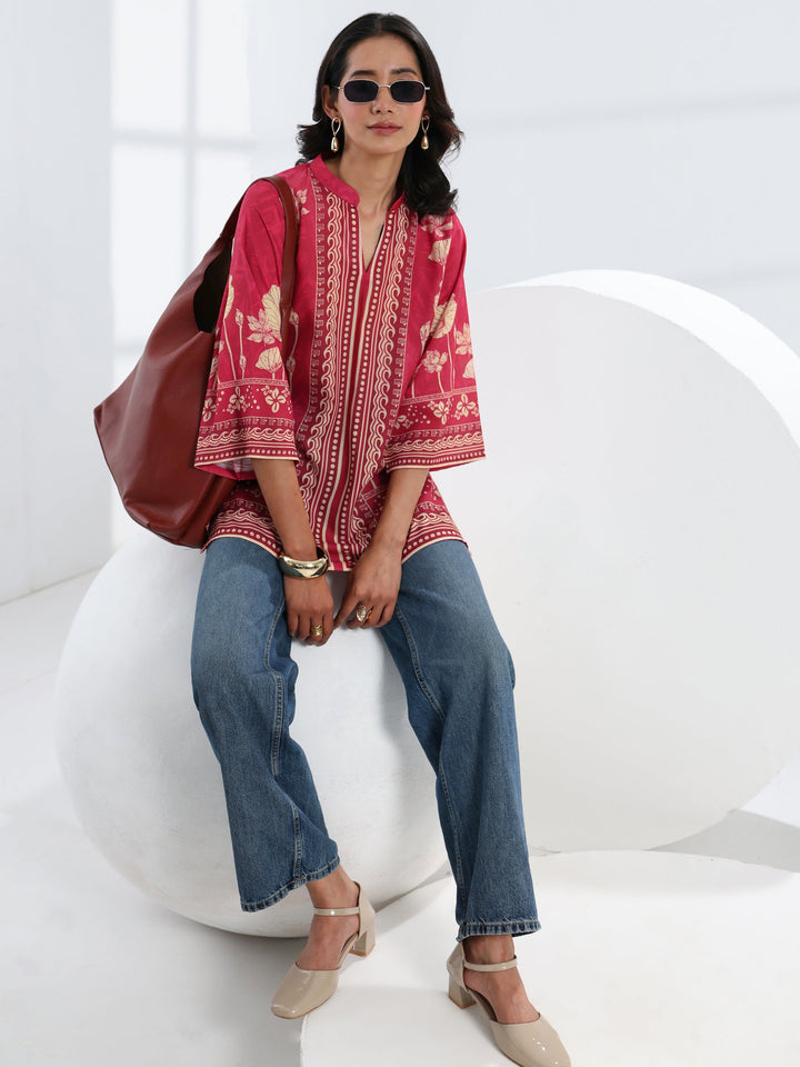 Pink Floral Printed Cotton Blend Straight Short Kurti