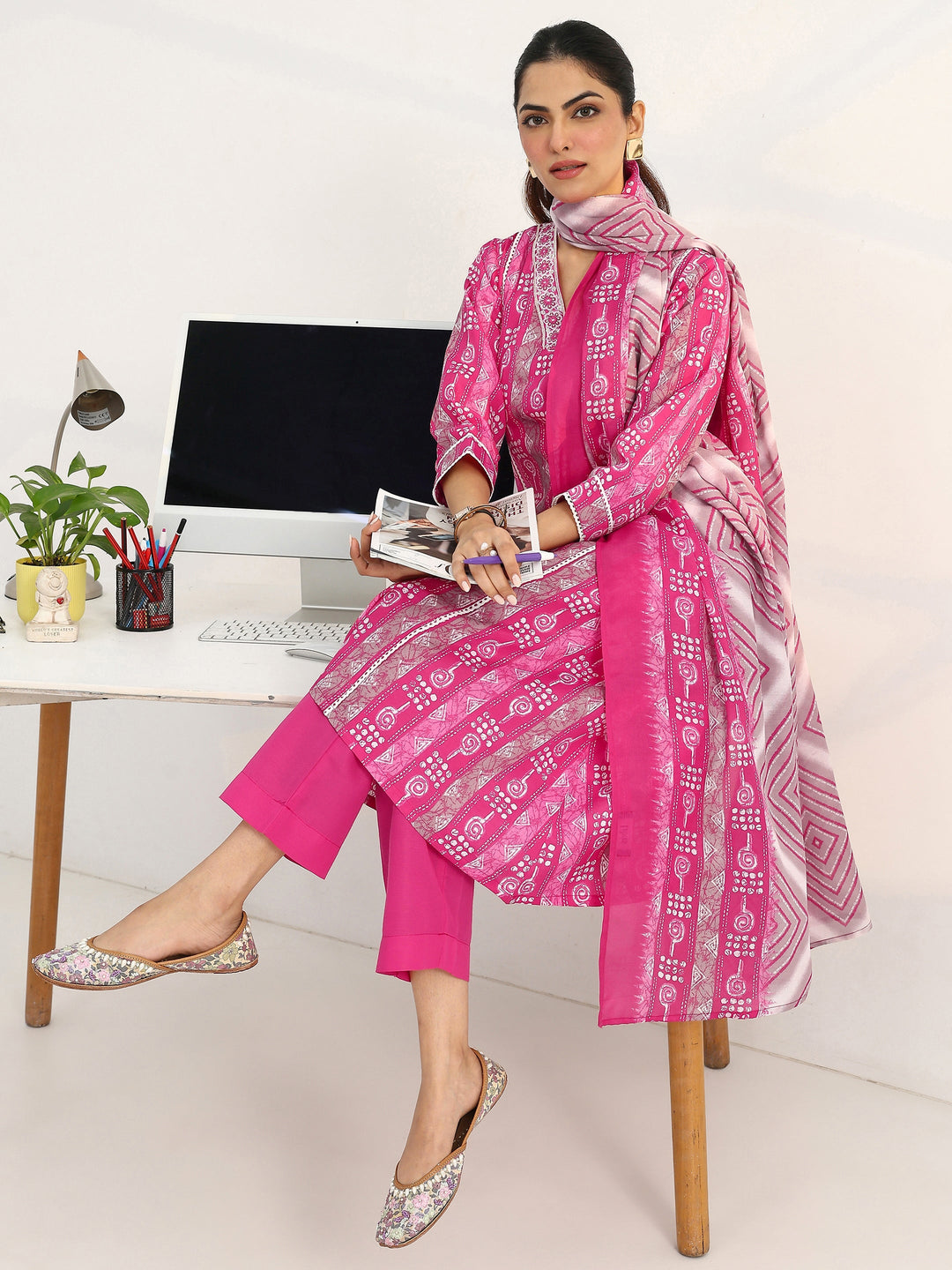 Pink Poise Ethnic Printed Cotton Blend Straight Suit Set