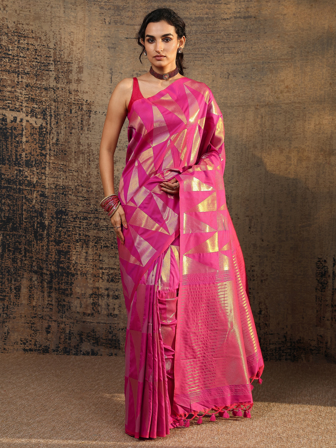 Pink Geometric Woven Design Silk Blend Saree With Unstitched Blouse Piece