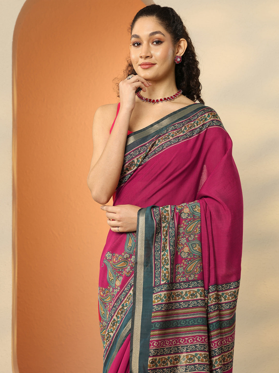 Pink Paisley Printed Silk Blend Saree With Unstitched Blouse Piece