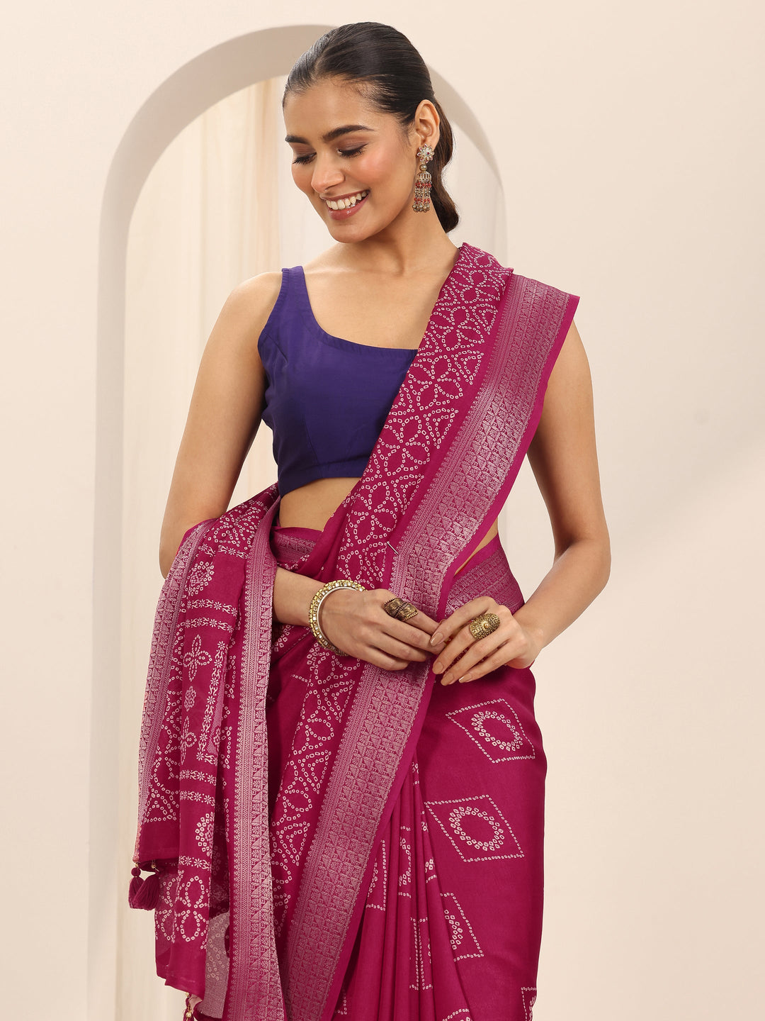 Pink Printed Georgette Saree With Unstitched Blouse Piece
