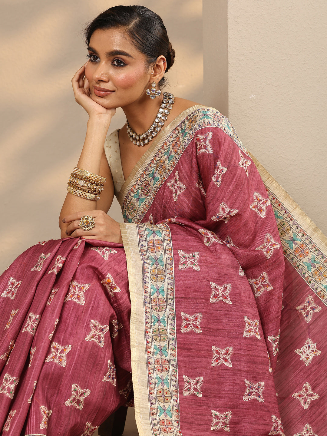 Pink Printed Silk Blend Saree With Unstitched Blouse Piece