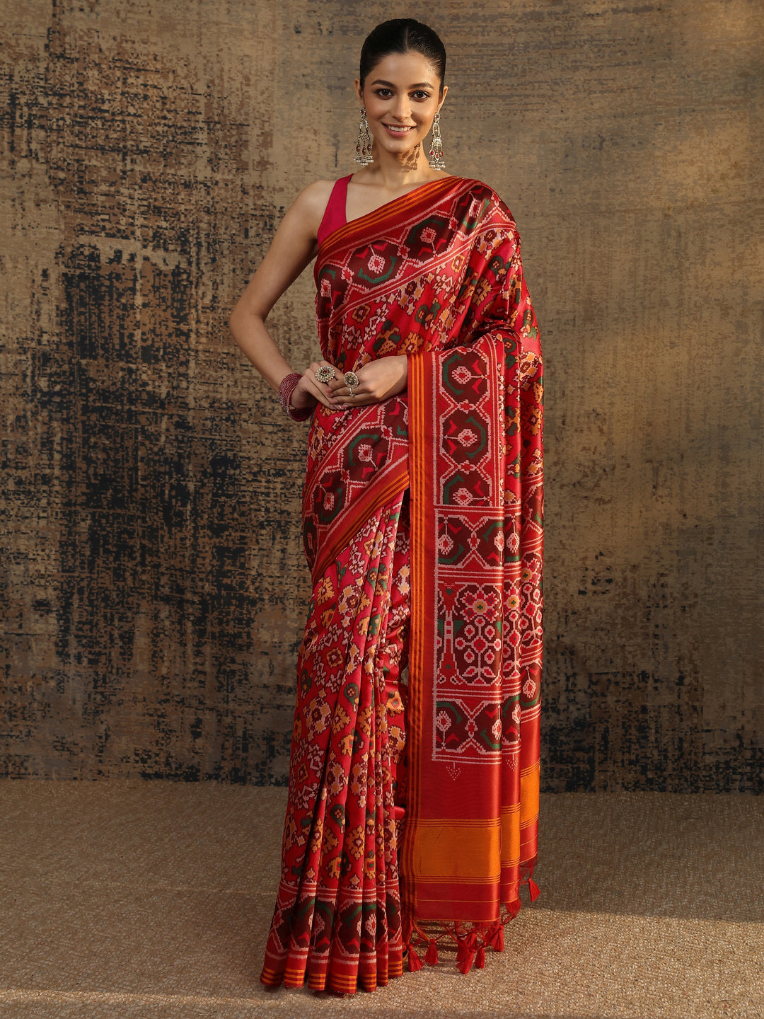 Pink Printed Silk Saree With Unstitched Blouse Piece