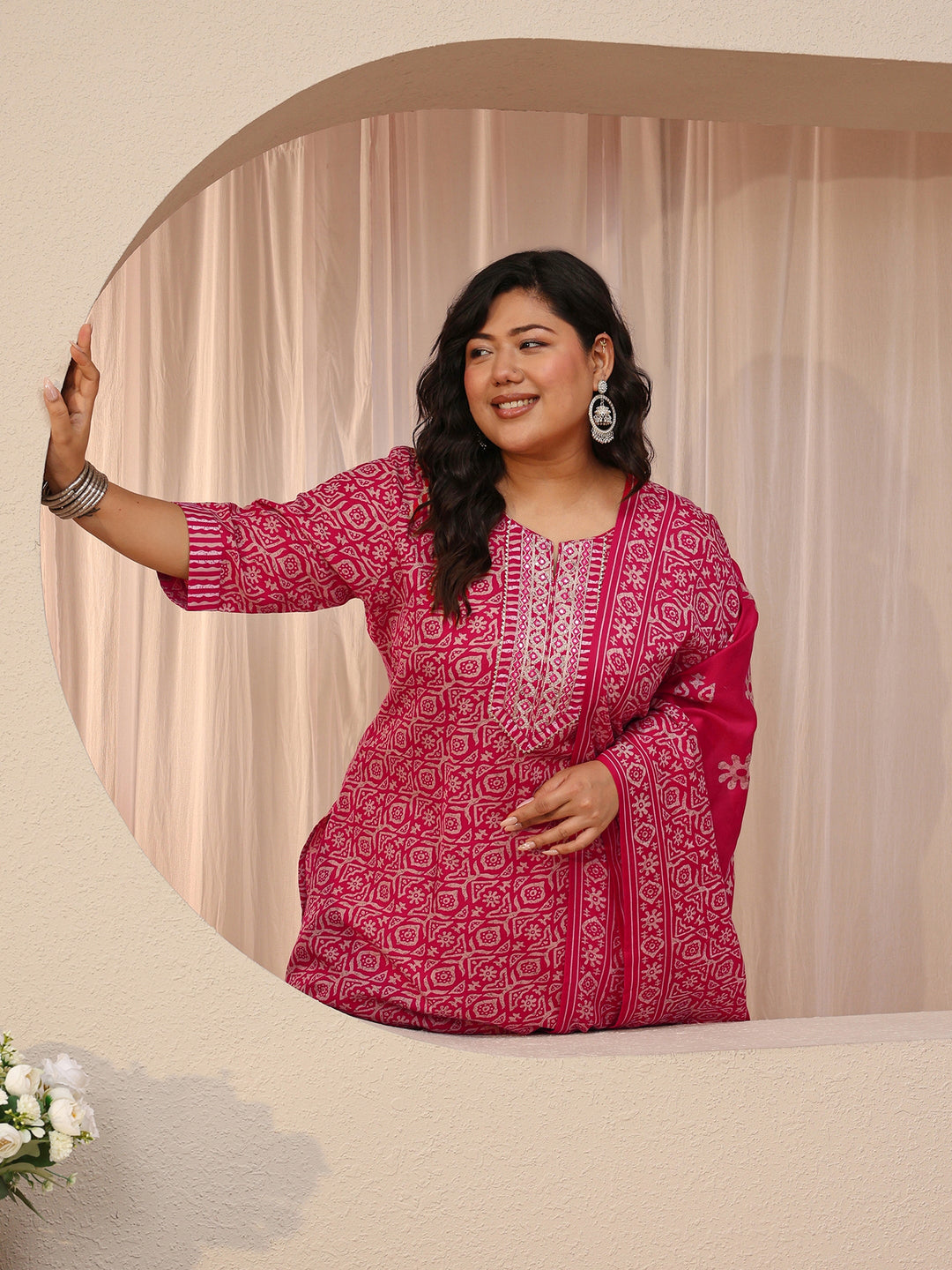 Plus Size Pink Geometric Print Cotton Blend Straight Suit Set