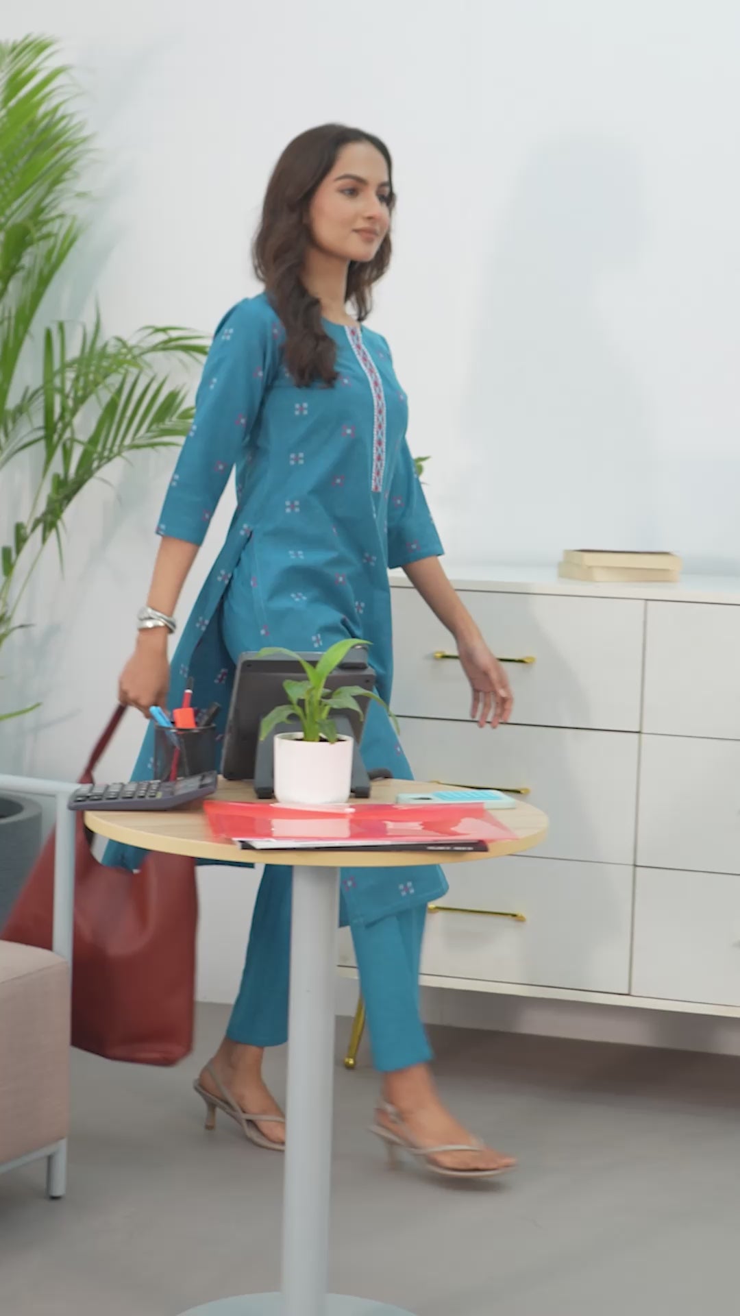 Blue Geometric Woven Design Cotton Blend Straight Kurta Set