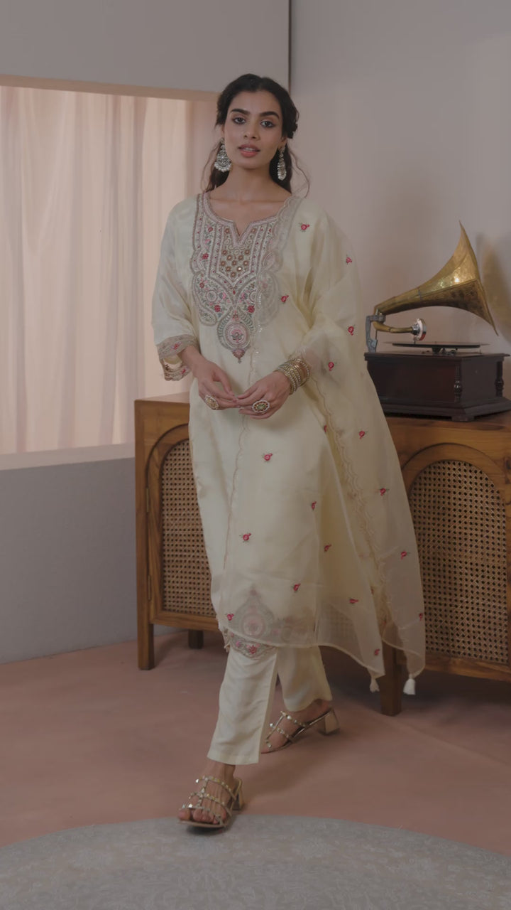 Cream Ethnic Embroidered Silk Blend Straight Suits Set With Dupatta