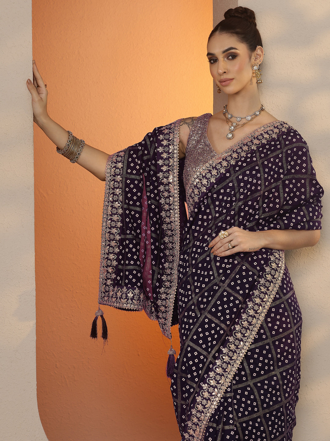 Purple Bandhani Printed Silk Blend Saree With Unstitched Blouse Piece