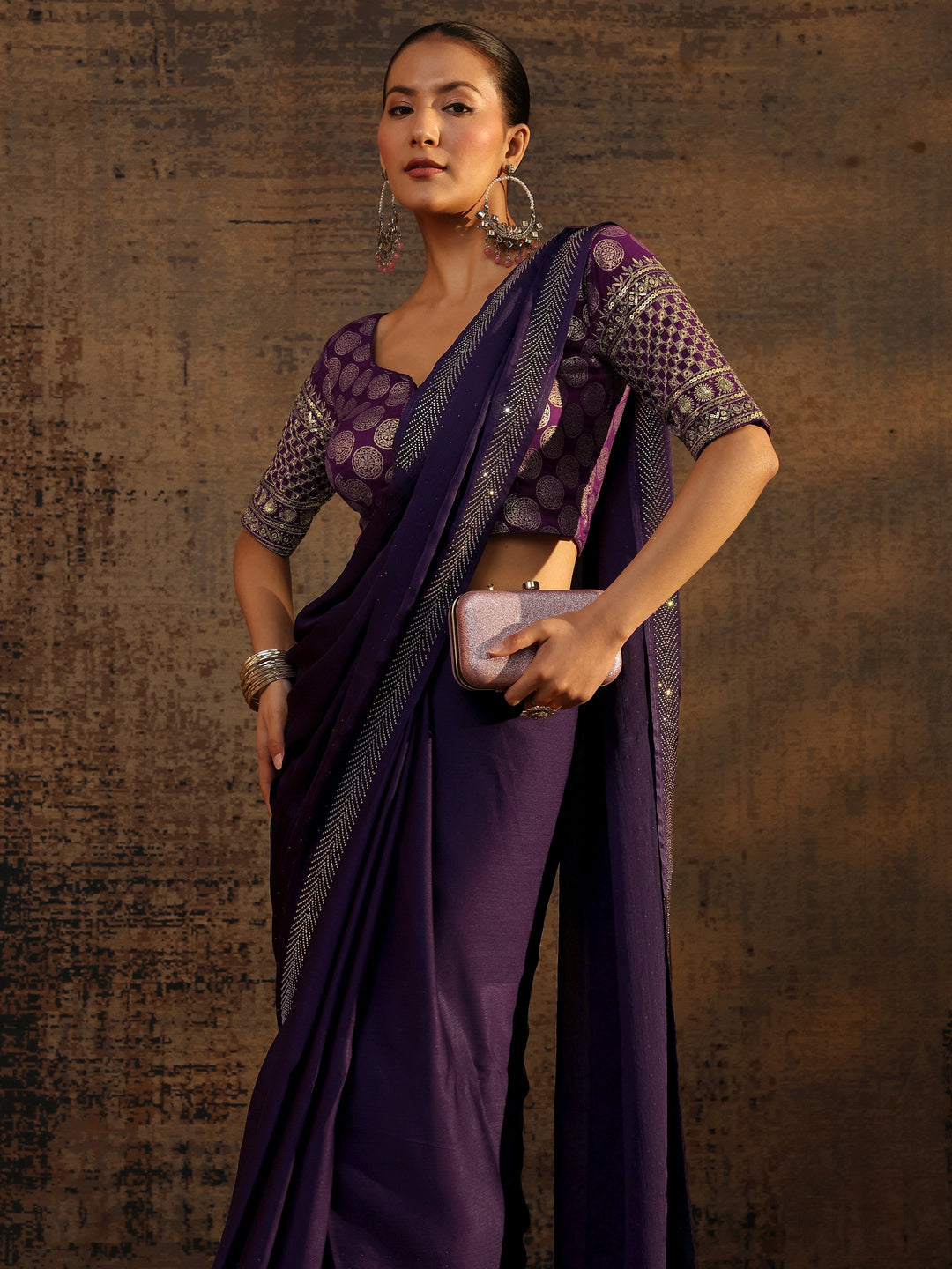 Purple Embellished Silk Blend Saree With Unstitched Blouse Piece