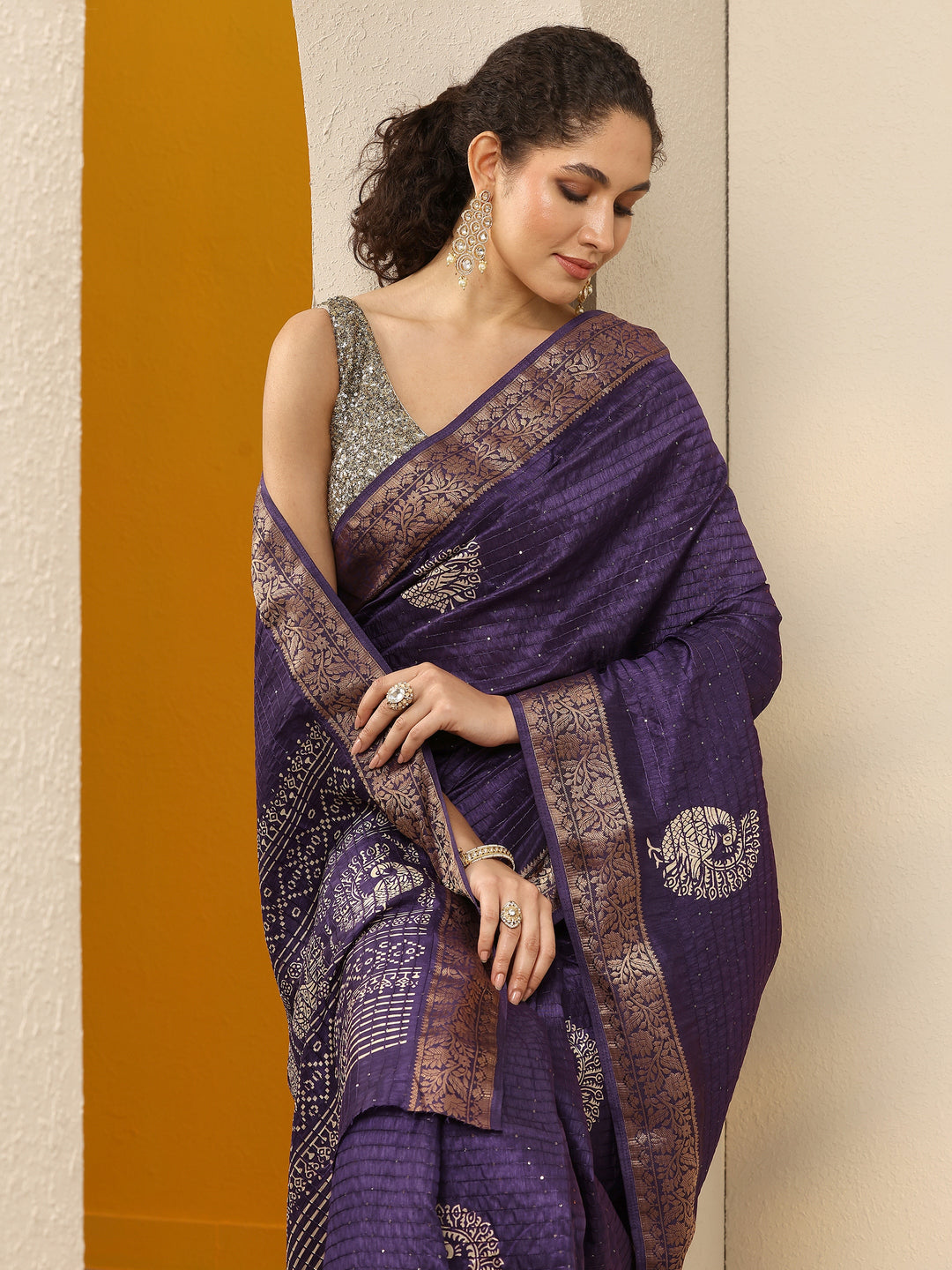 Purple Embellished Silk Blend Saree With Unstitched Blouse Piece