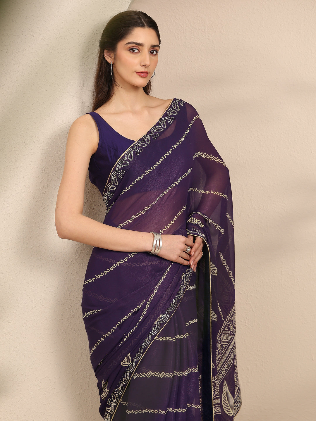 Purple Ethnic Motifs Printed Silk Blend Saree With Unstitched Blouse Piece