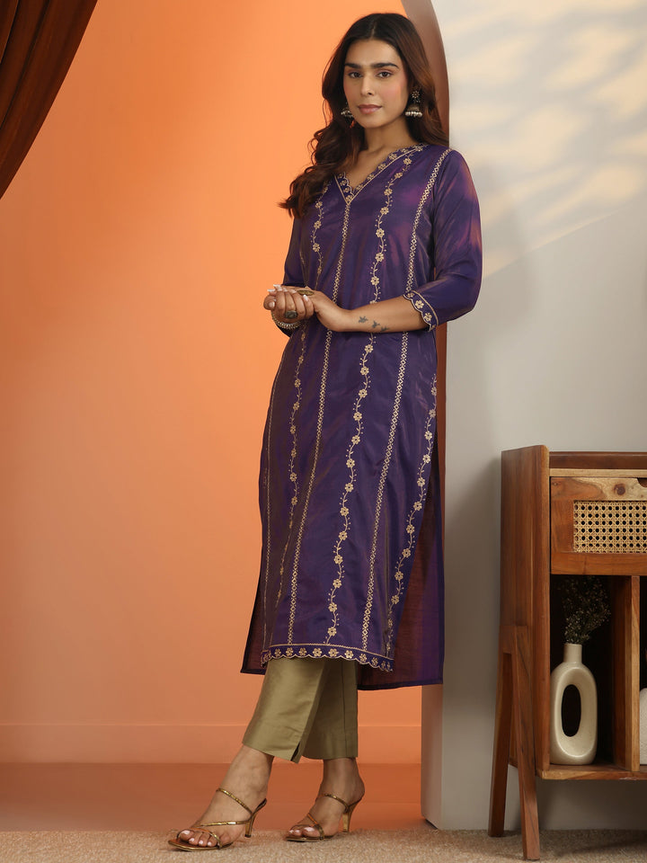 Purple Floral Embroidered Silk Blend Straight Kurta