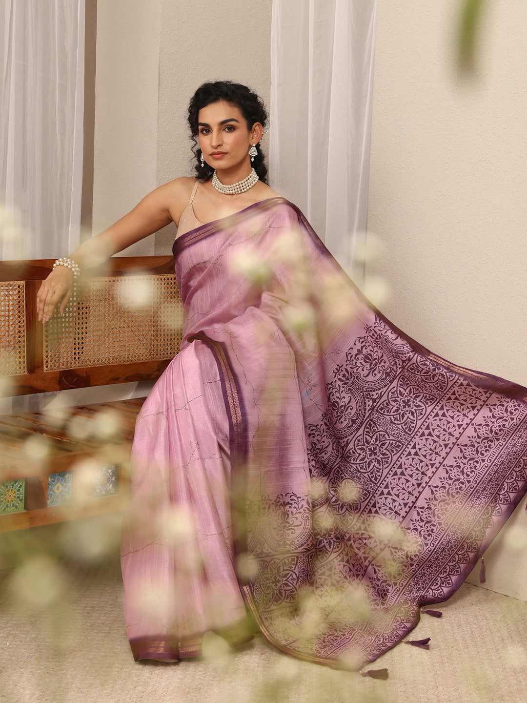 Purple Floral Printed Silk Blend Saree With Unstitched Blouse Piece