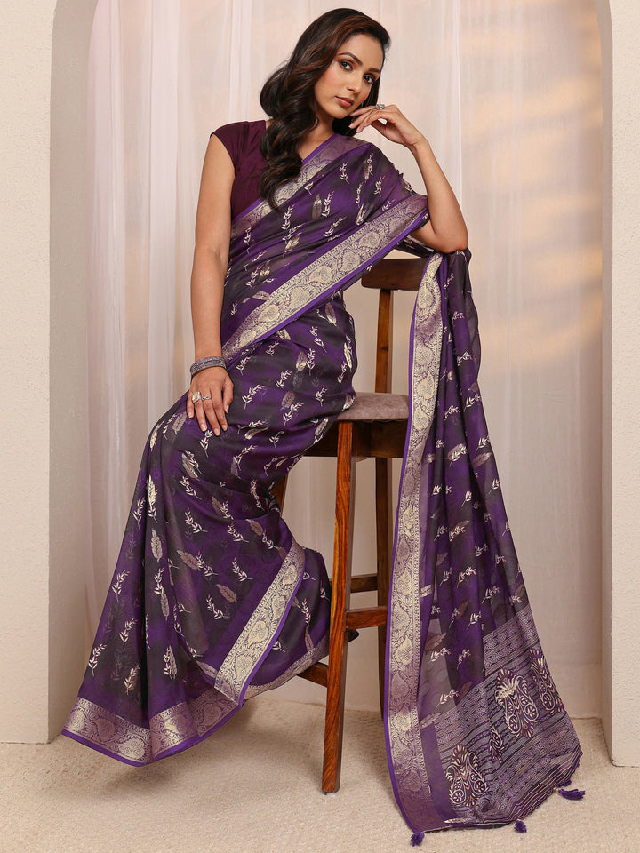 Purple Floral Printed Silk Blend Saree 
With Unstitched Blouse Piece