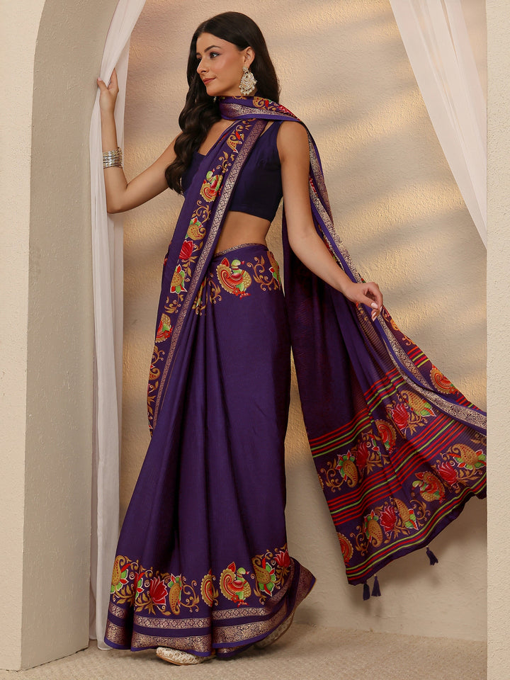 Purple Floral Printed Silk Blend Saree 
With Unstitched Blouse Piece