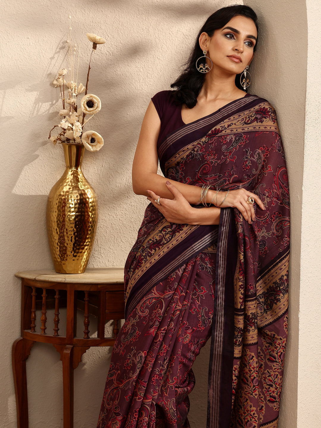 Purple Paisley Printed Silk Blend Saree With Unstitched Blouse Piece