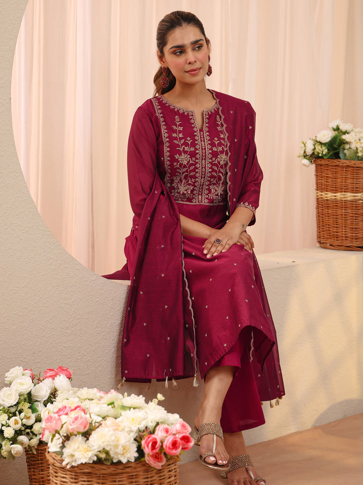 Red Floral Embroidered Chanderi Silk Straight Suit Set