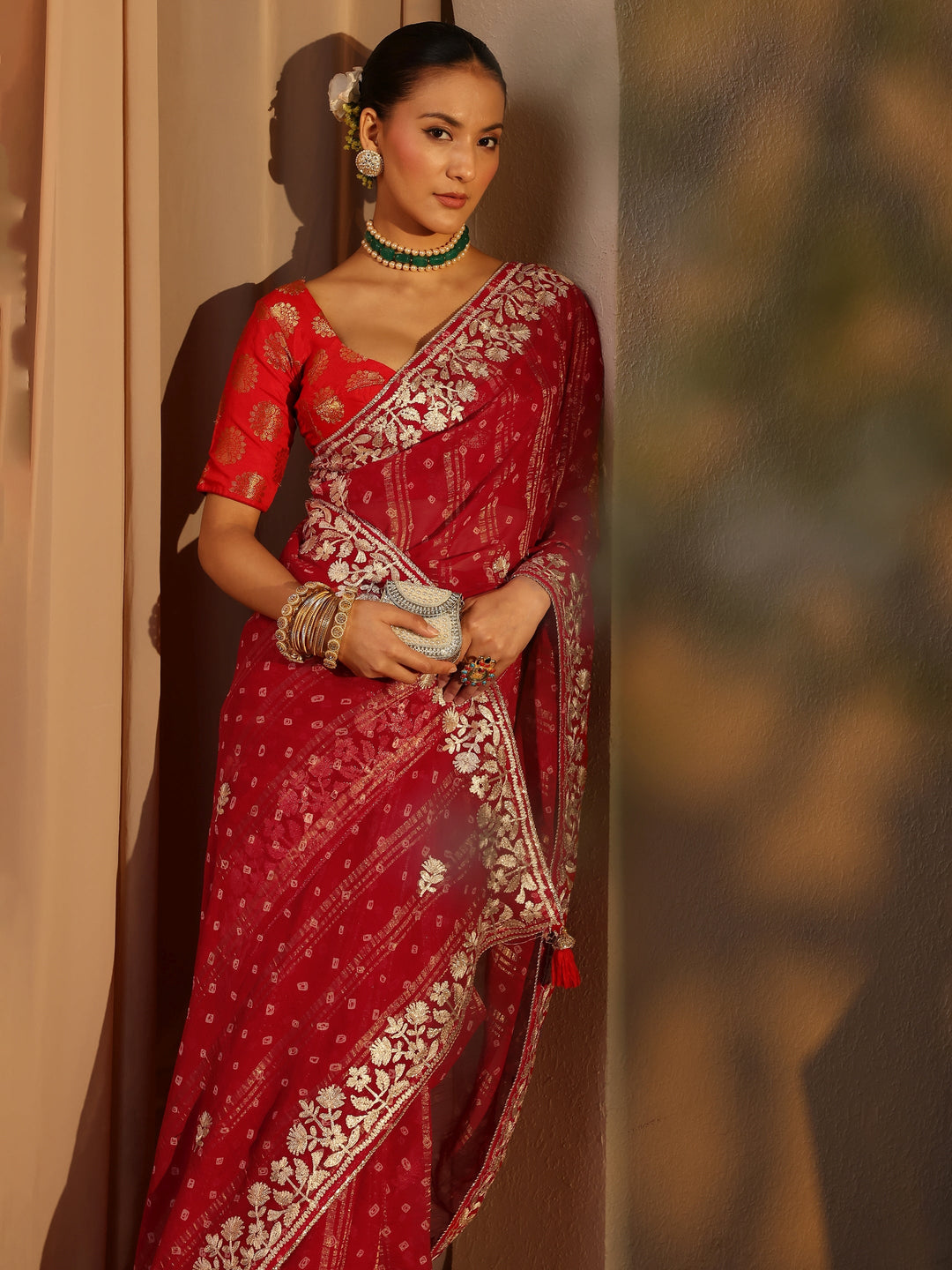 Red Floral Printed Tissue Saree With Unstitched Blouse Piece