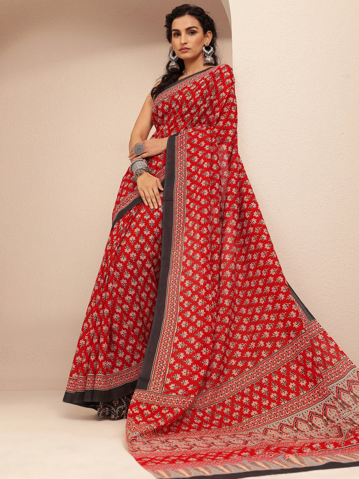 Red Printed Cotton Saree With Unstitched Blouse Piece