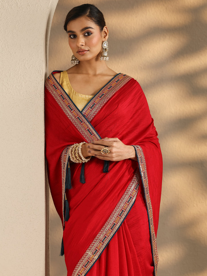 Red Solid Silk Blend Saree With Unstitched Blouse Piece