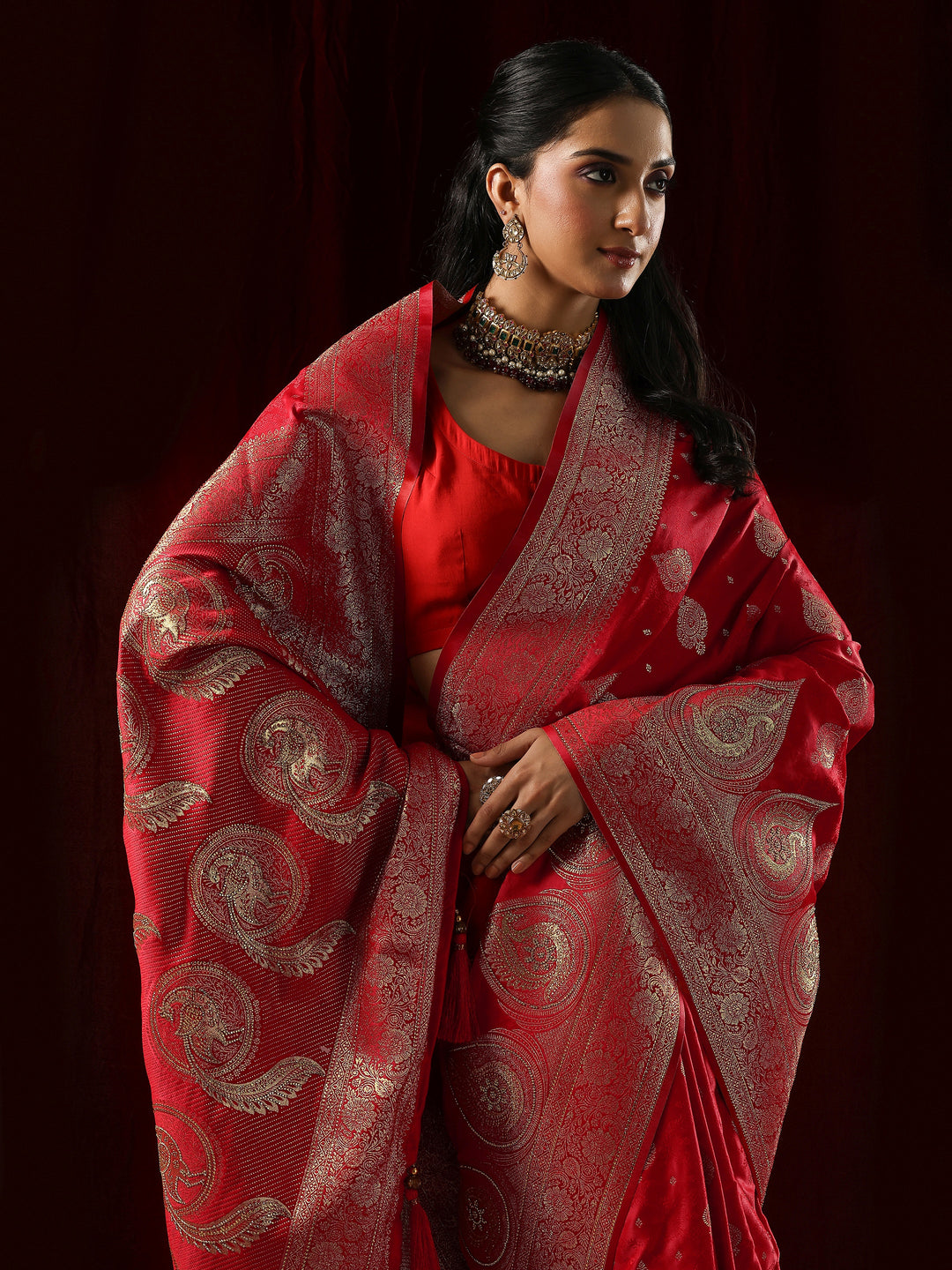 Red Woven Design Silk Blend Sarees With Unstitched Blouse Piece