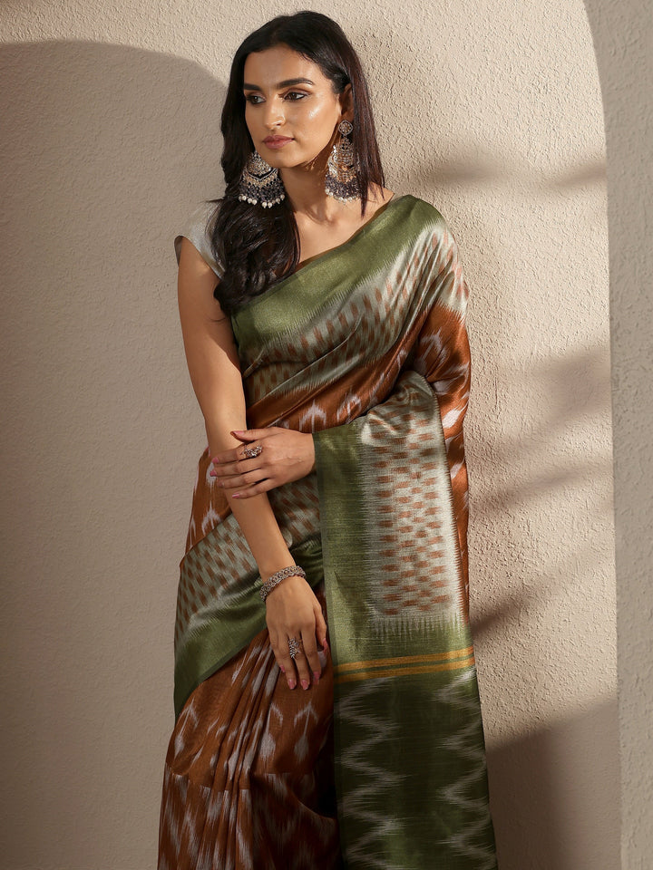 Rust Chevron Printed Silk Saree With Unstitched Blouse Piece