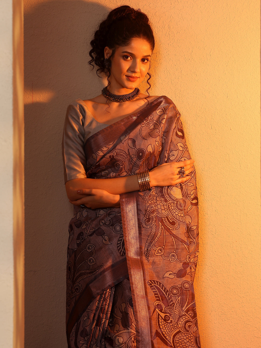 Taupe Printed Silk Blend Saree With Unstitched Blouse Piece