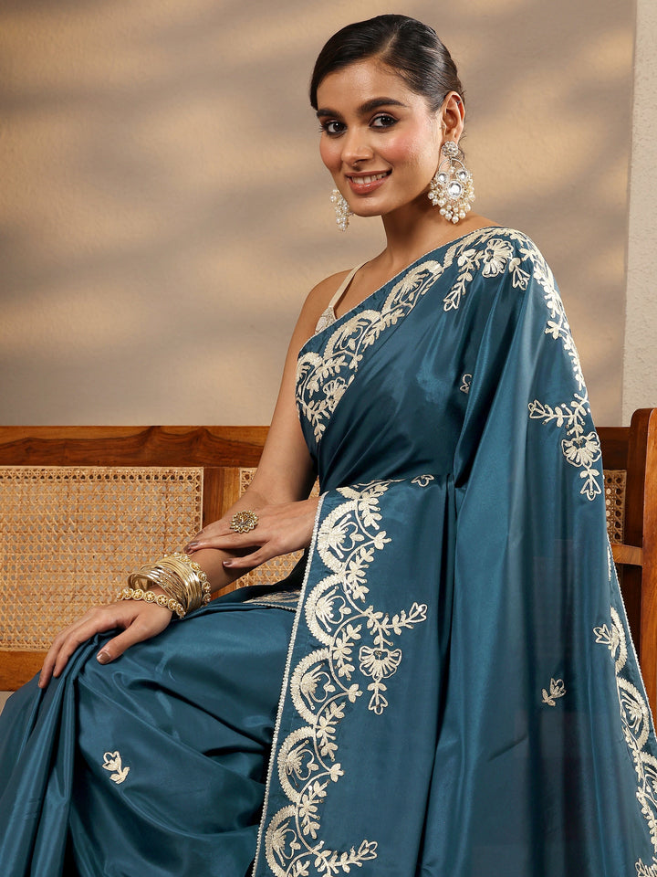 Teal Embroidered Silk Blend Saree With Unstitched Blouse Piece
