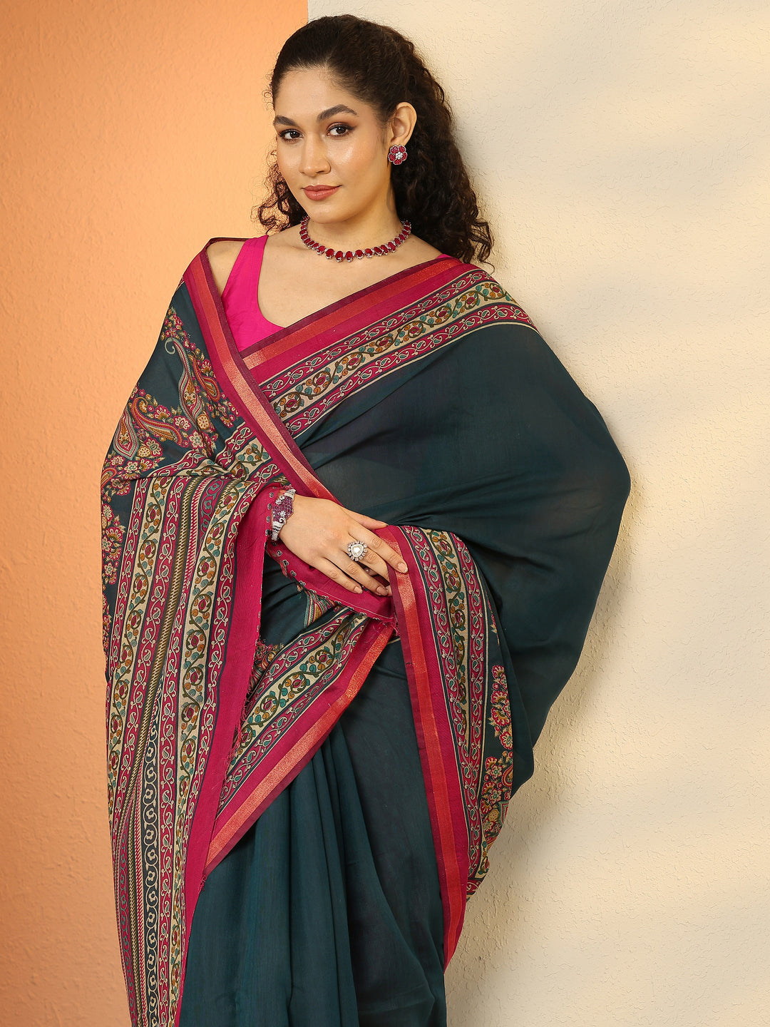 Teal Paisley Printed Silk Blend Saree With Unstitched Blouse Piece