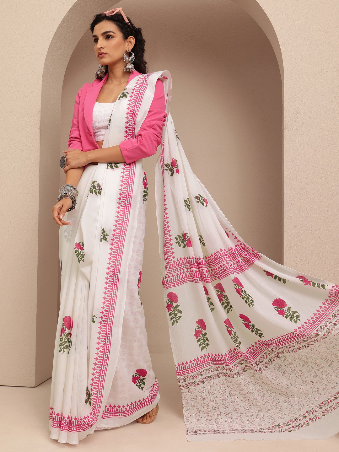 White Printed Cotton Saree With Unstitched Blouse Piece