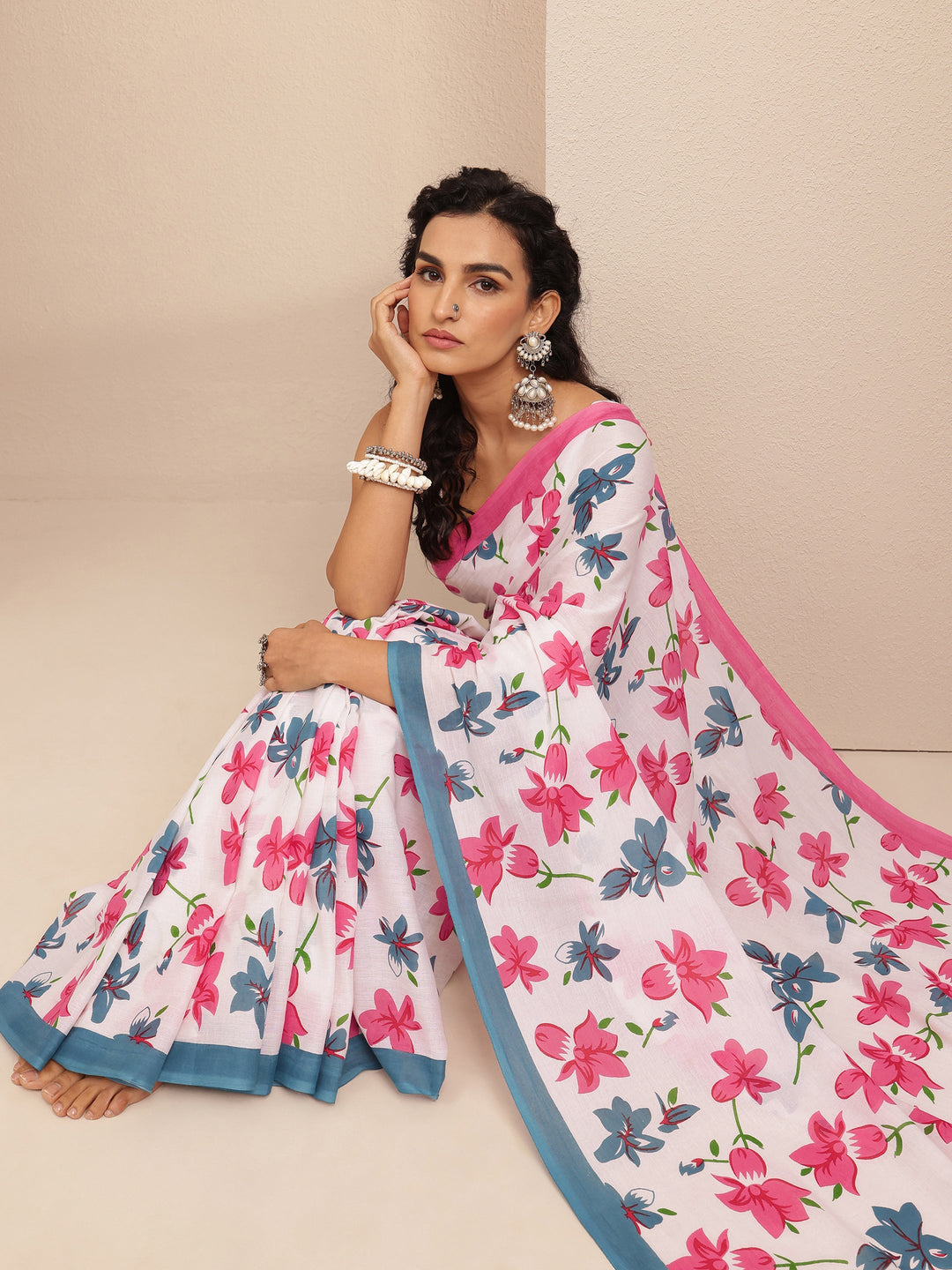 White Printed Cotton Saree With Unstitched Blouse Piece