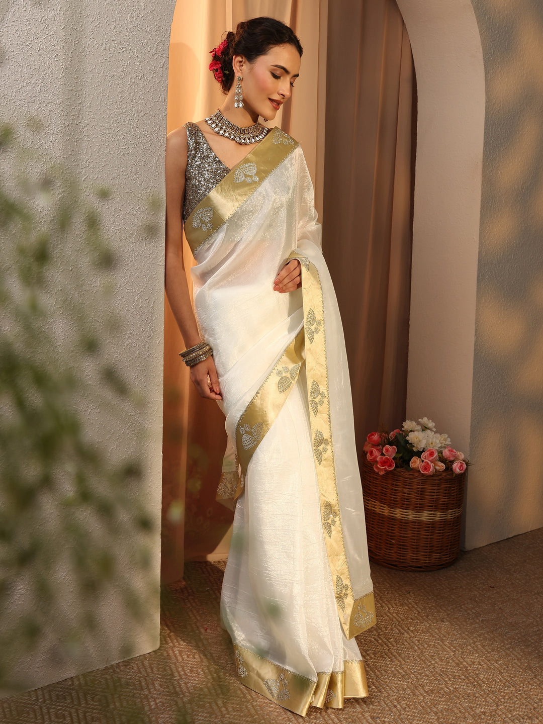 White Solid Tissue Saree With Unstitched Blouse Piece
