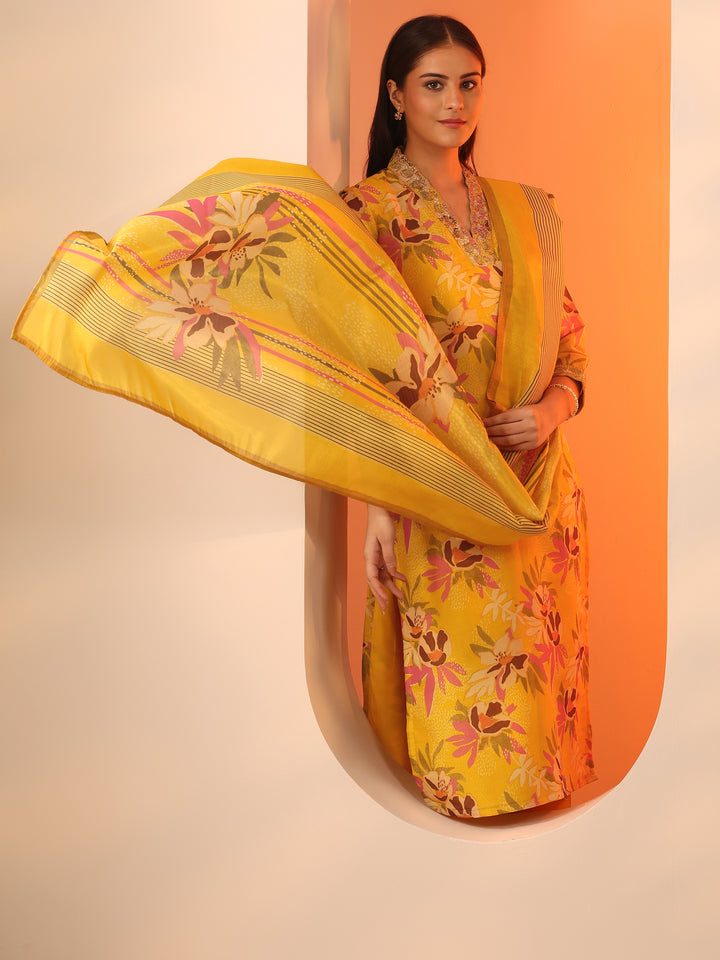 Yellow Embroidered Silk Blend Straight Suit Set With Dupatta