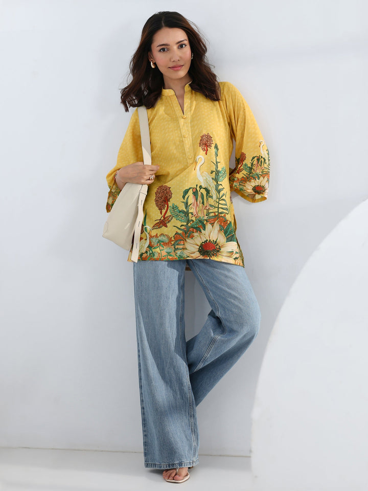 Yellow Tropical Printed Cotton Blend Straight Short Kurti